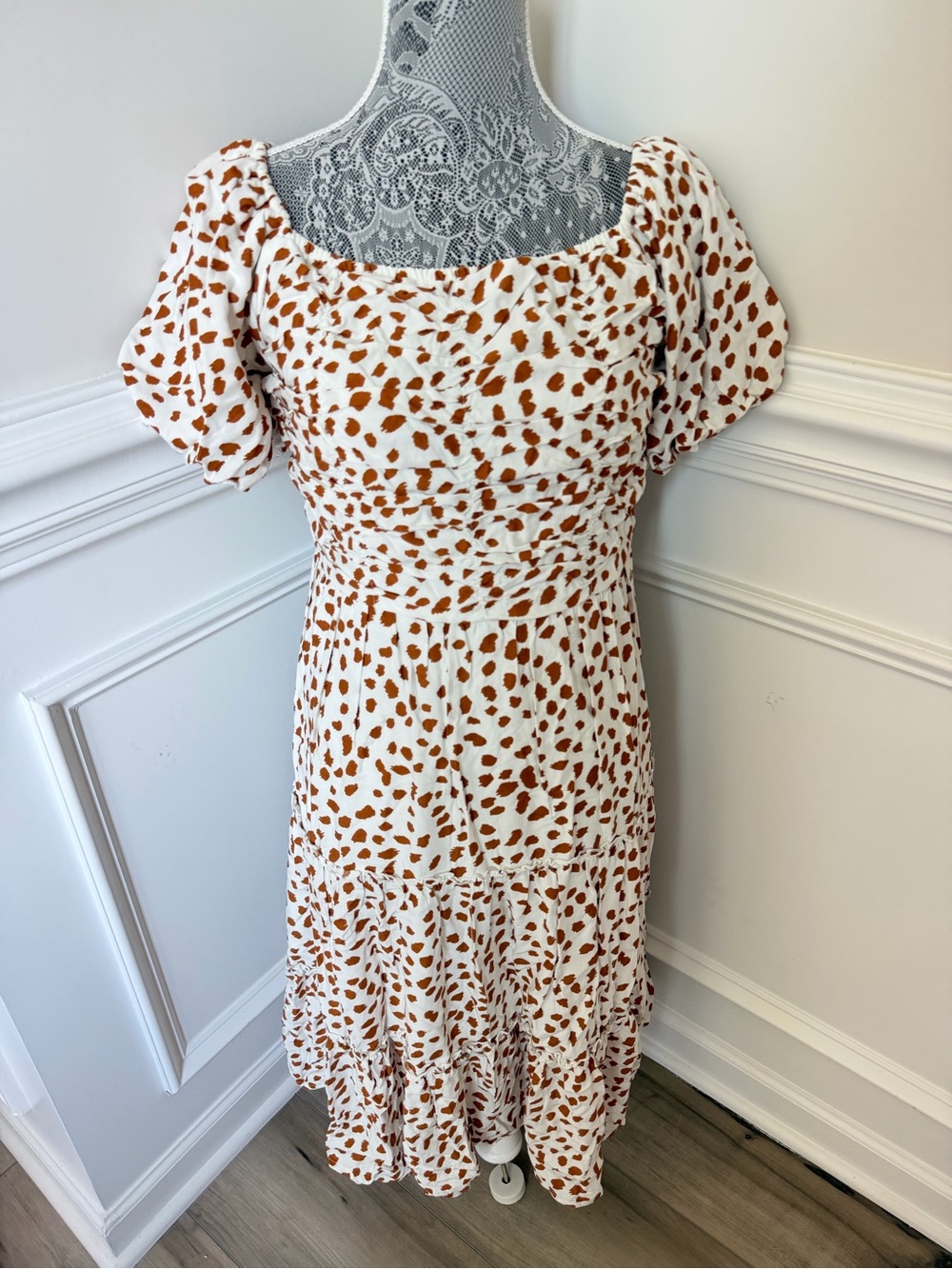 Entro Womens Animal Print Dress Size L New 
New